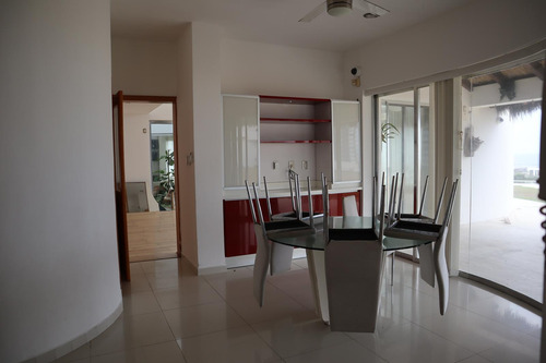 Residencia En Venta En Playas Del Conchal