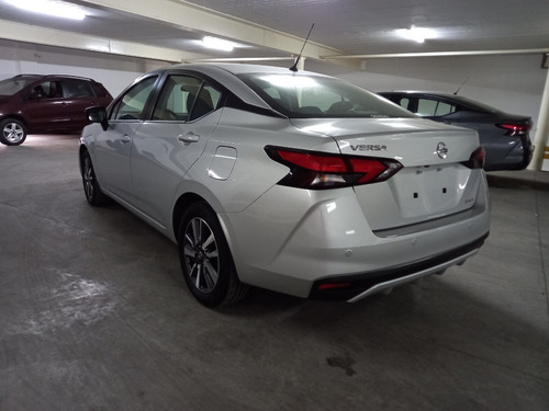 Imagen 5 de 13 de Nissan Versa 1.6 Advance Mt 2022 0km