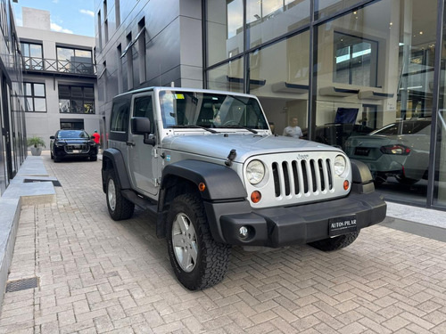 Jeep Wrangler 3.8 Sport