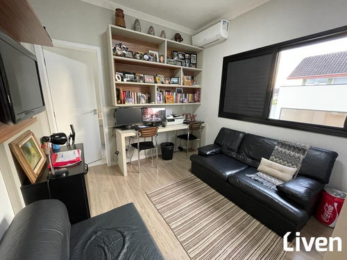 Imagem 19 de 30 de Casa Maravilhosa Com 4 Suítes, Área Gourmet, Piscina E 2 Vagas No Urbanova - So0736