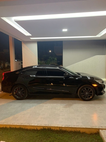 Imagem 1 de 7 de Honda Civic Touring