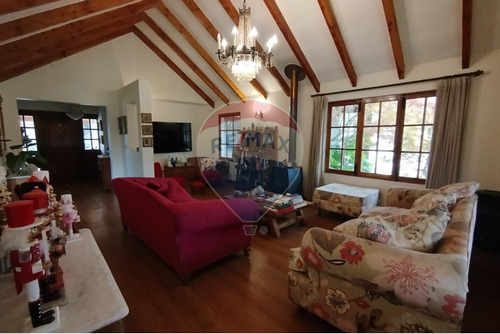 Casa Estilo Chileno 5d+4b+e+b
