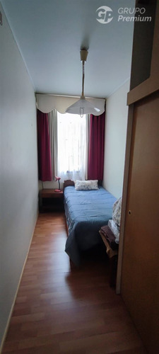 Casa En Venta De 6 Dorm. En Concepción