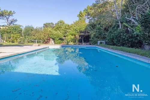 Chalet En Venta En San Rafael Proximo Al Mar. 5 Dormitorios + Dep.