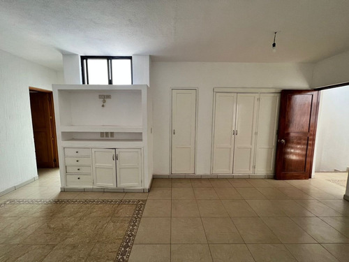 Imagen 8 de 24 de Casa Residencial En Venta/renta Seis Recámaras En Marfil Gua