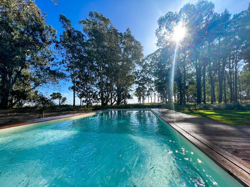 Imagen 5 de 20 de Alquilo Casa Con Piscina 6 Dormitorios - Deportiva Barrio Costa Esmeralda