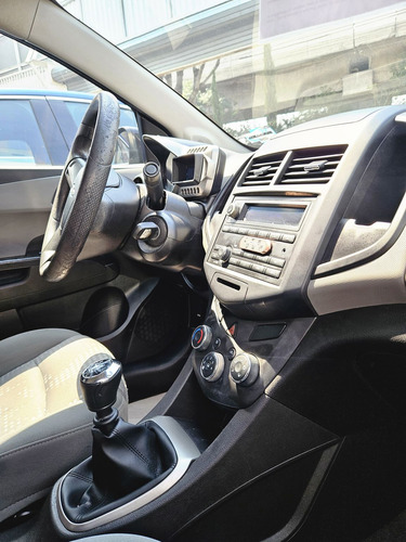 Chevrolet Sonic 1.6 Ls Mt