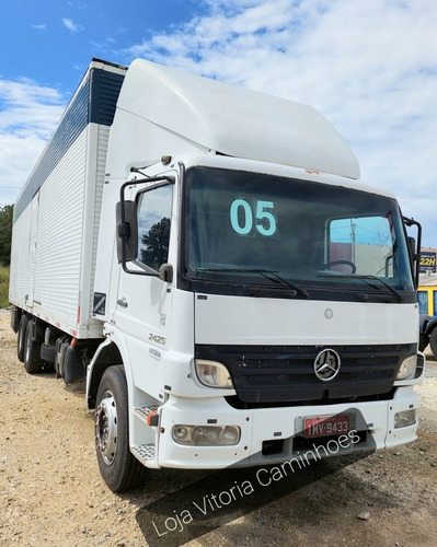 Mercedez Bens Atego 2425