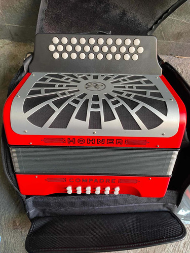 Imagen 1 de 7 de Acordeón De Botones Hohner Compadre