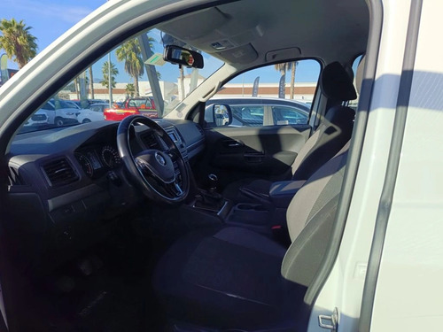 Volkswagen Amarok TREDLINE 4X2 MT