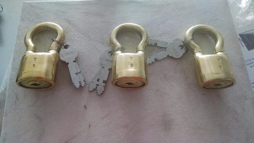 Imagen 3 de 6 de Candado Perita Tranquera El Centinela X 6 C Llave Maestra