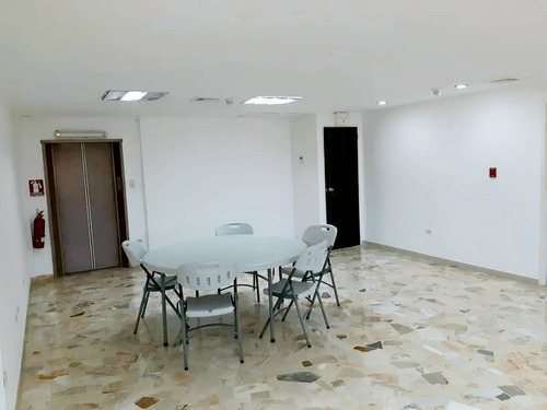 Grupo Inmobiliario Acres 20.2 Alquila Local, La Morita Rz