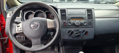 Imagen 10 de 10 de Nissan Tiida 1.8