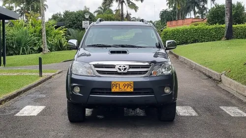 Toyota Fortuner 3.0 Sr5