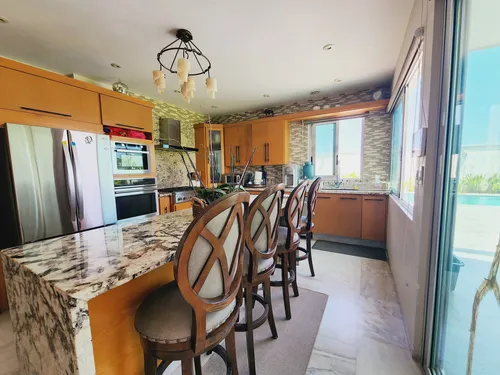 Residencia En Venta Con Terreno De 908 M2 Fracc Playas Del C