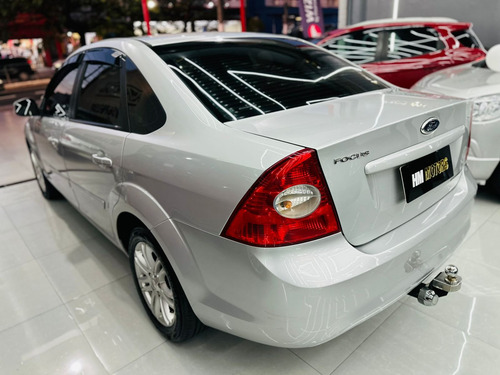 Ford Focus Sedan 1.6 Gl Flex 4p