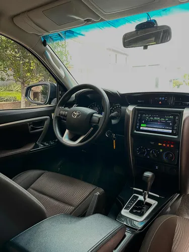 Toyota Fortuner 2.7 Gasolina Automática 4x2 7 Puestos Full