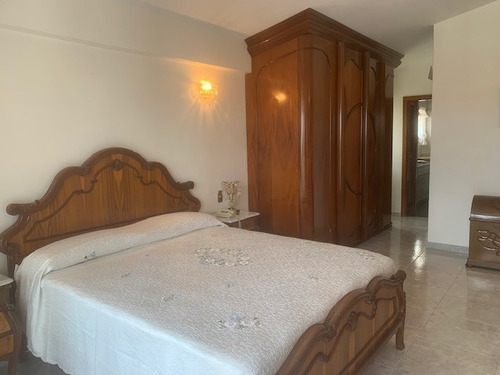 Imagen 15 de 25 de Vendo Casa 770m2 8h/7b/7pe Caurimare