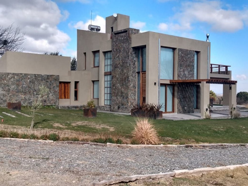 Imagen 4 de 8 de Exclusivo Lote En Venta De 1281m2 Ubicado En Villa Giardino