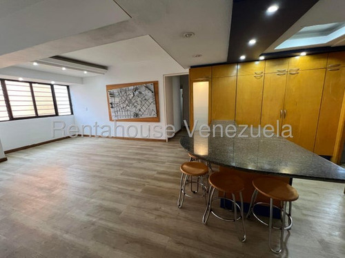 Hermoso Ph Duplex En Alquiler En Las Esmeraldas Una Amplia Área Social Que Incluye Una Terraza Destechada Vi Mls #25-13300