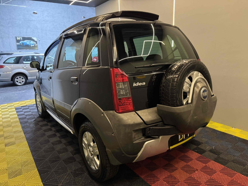 Fiat Idea 1.8 MPI ADVENTURE 8V FLEX 4P MANUAL