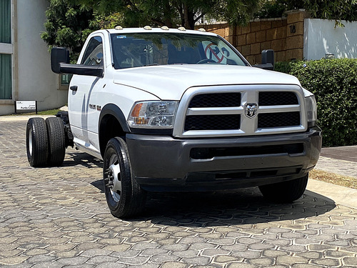 RAM 4000 5.7 Chasis Cabina Pl 4x2 Mt
