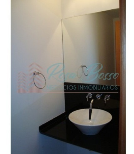 Apartamento En Mansa, 2 Dormitorios *- Ref: 1136