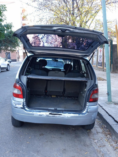 Imagen 6 de 14 de Renault Megane Scenic 16v