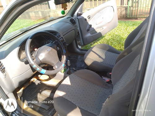 Imagen 12 de 21 de Ford Courier Modelo 2008