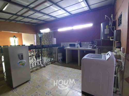 Casa En Guadalajara Centro, Guadalajara Con 5 Recámaras, 350 M², Id: 138533