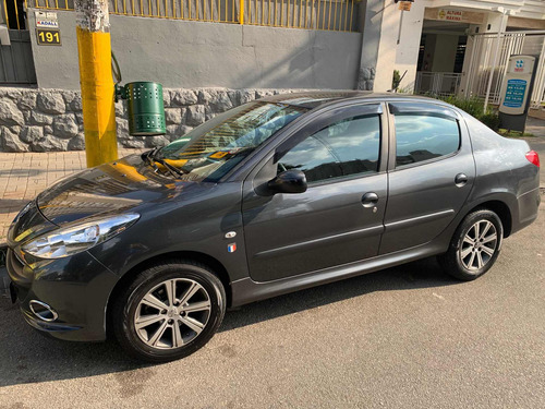 Imagem 7 de 13 de Peugeot 207 Peugeot 207 Xs Sedan