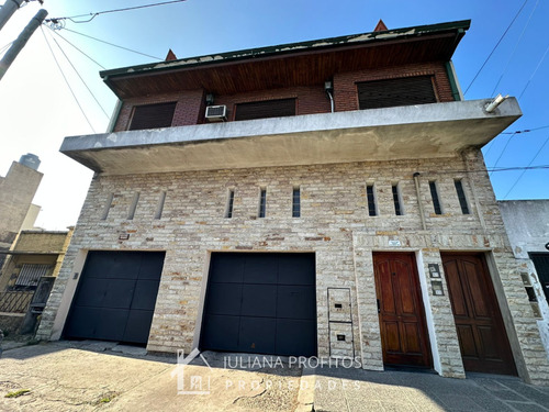 Casa Para Dos Familias Y Galpon En Planta Baja Quilmes Oeste