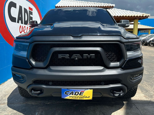RAM 1500 5.7 V8 REBEL CD 4X4