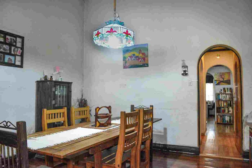 Casa En Venta Adrogue-ideal Inversor-lote 870 M2