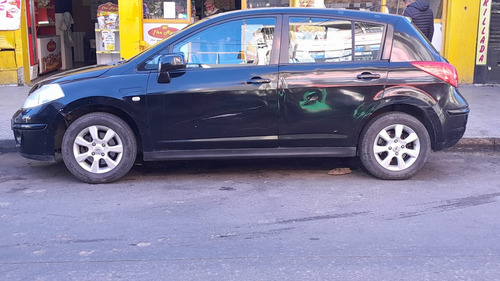 Nissan Tiida 1.8 Visia