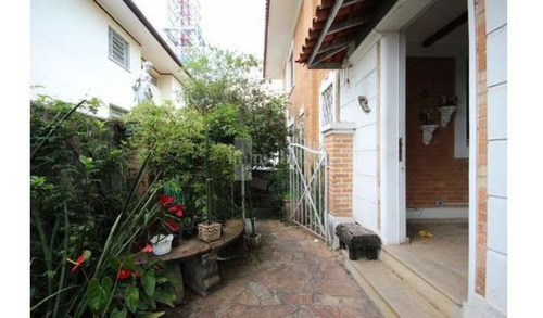 Imagem 13 de 15 de Pacaembu Casa Com Segurança 24 Horas. - Pc93050