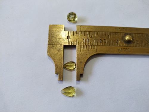 Berilo Natural,heliodoro Extra 03 Gemas 2 Ct. Amarelo