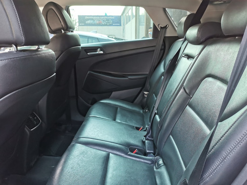 Hyundai Tucson Limited 7230