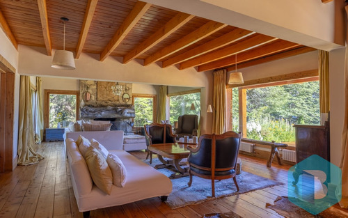 Casa Con Costa De Lago, Jacuzzi Y Muelle En Bariloche (lago Mascardi). 331.