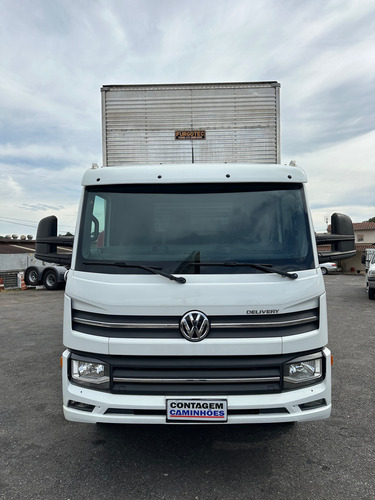 Vw 11180 Prime 2022 Baú 6.20 - 2.85 De Altura Chapeado
