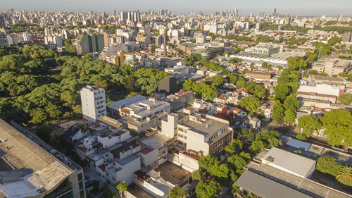 Edificio Comercial En Parque Patricios