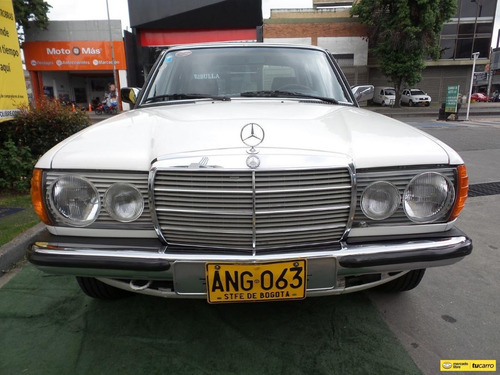 Imagen 2 de 15 de Mercedez-benz 230 E