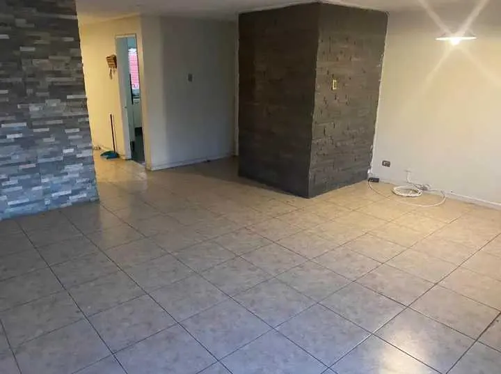 Imagen 3 de 9 de Casa Familiar Con Patio Amplio Y Piscina (174207)