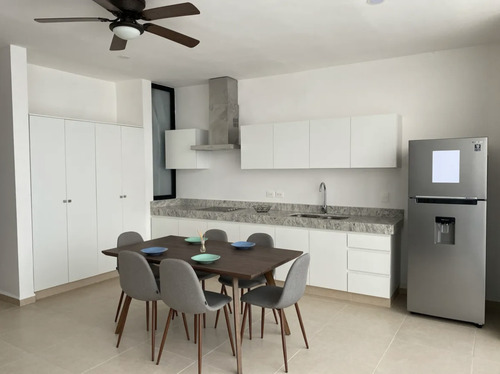 Departamento En Venta En Mérida, Nutuuk, De 1 Habitación De Entrega Inmediata