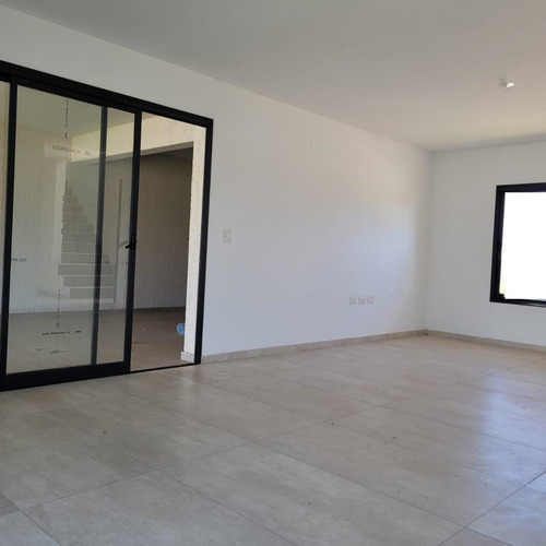 Imagen 2 de 16 de Vendo Casa A Estrenar 4 Dormitorios La Comarca De Villa Allende