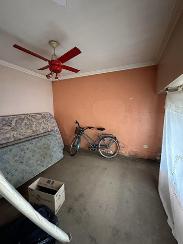 Venta De Casa A Refaccionar Excelente Ubicacion