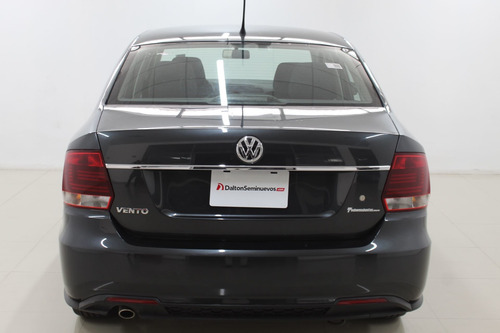 Imagen 2 de 15 de Volkswagen Vento 4x2 4 Pts Starline Ta A/ac R-15