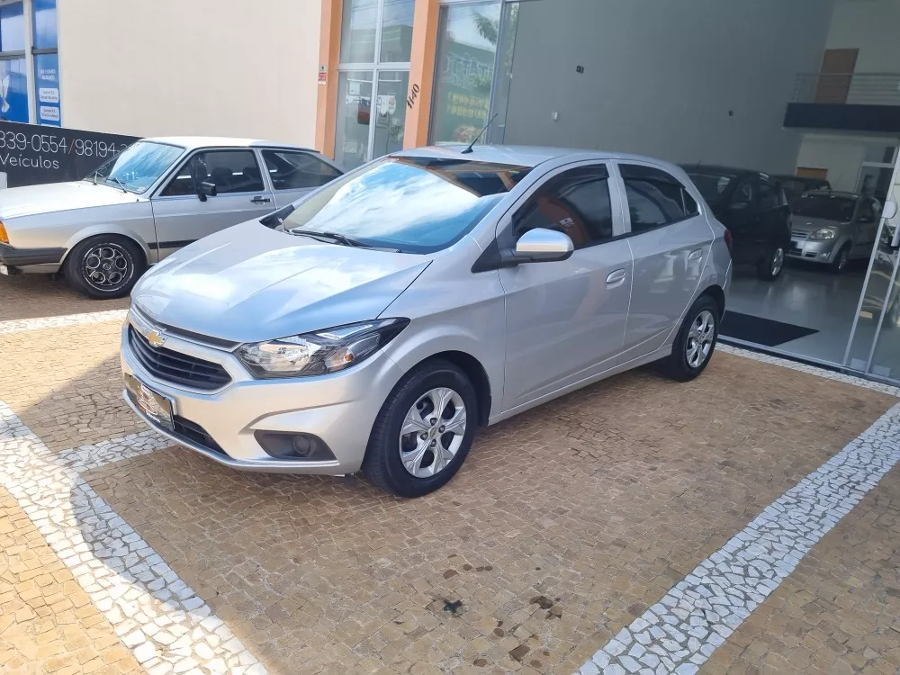 Chevrolet Onix 1.0 Lt 5p