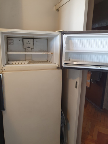 Heladera White- Westinghouse Frost Free Beige M/b Estado Beige (Usado)
