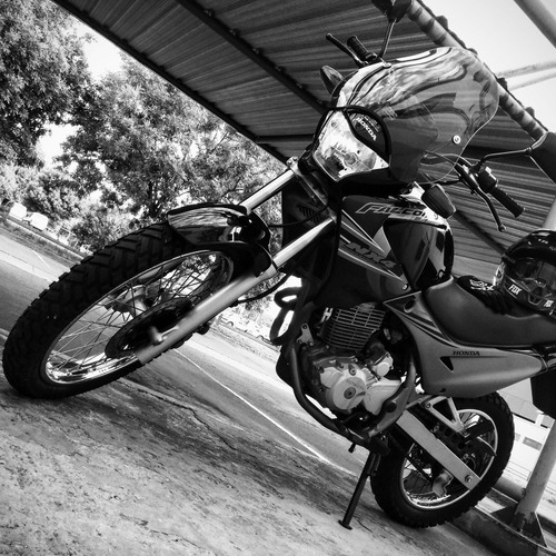 Imagen 16 de 19 de Honda Falcon 400 Nx4 Inmaculada